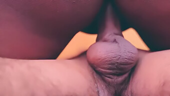 Indisches Luder Mit Dicken Möpsen Genießt Oralsex Und Vaginalsex Mit Modedesigner