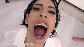 Alicia Treces Intensiva Deepthroat Och Anal Creampie I Gruppsex